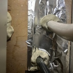 ムカデは暗やみ湿気を好みムカデがいるお家はゴキブリもいます！ムカデの侵入口封鎖するとゴキブリも遮断！床面積×700円！ - 神戸市