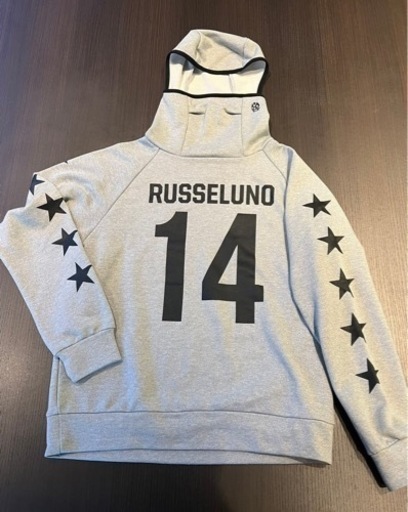 ラッセルノ　フーデッド　パーカー