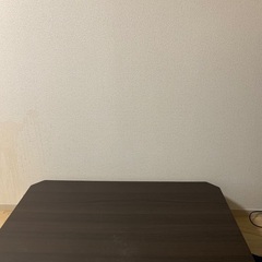 テーブル