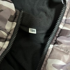 ❤️ キッズ ダウン 迷彩柄 130の画像