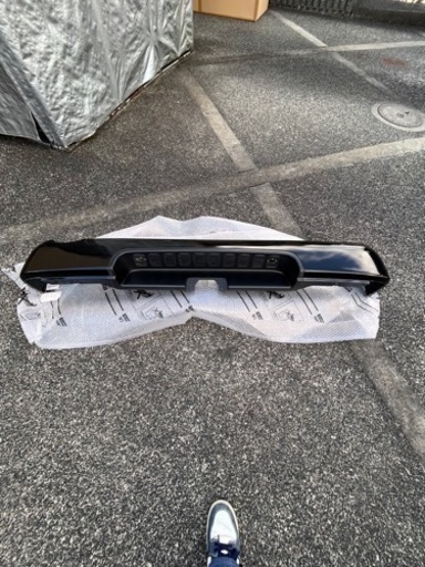 ハイエースダークプライム2 ナロータイプリアバンパー黒色　お取引中です