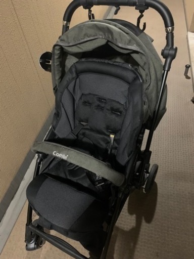 combiコンビ　ベビーカー