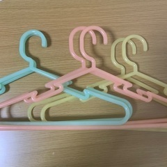 生活雑貨 洗濯用品 ハンガー(3色)