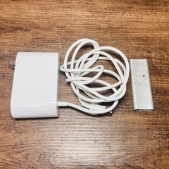 ダイソン　空気清浄タワーファン (扇風機) Dyson Pure Cool  TP04  リモコン付き　羽根のない扇風機の画像