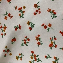 ワイドパンツ 花柄 白 ボトムスの画像