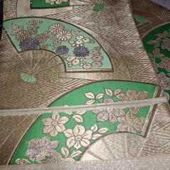 着物帯 金地に緑の扇柄