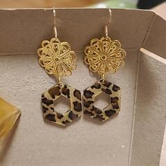新品♥️フックタイプのピアス　4セットの画像