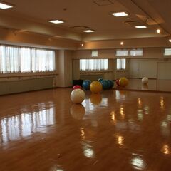 キッズダンス体験2回無料！枚方市長尾　Kポップ　ヒップホップ　チアダンス　バトントワリングJR 長尾駅前の画像