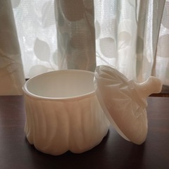 ミルクガラスアメリカ製の画像