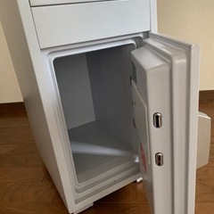 投入式金庫　夜間金庫方式　テンキーの画像
