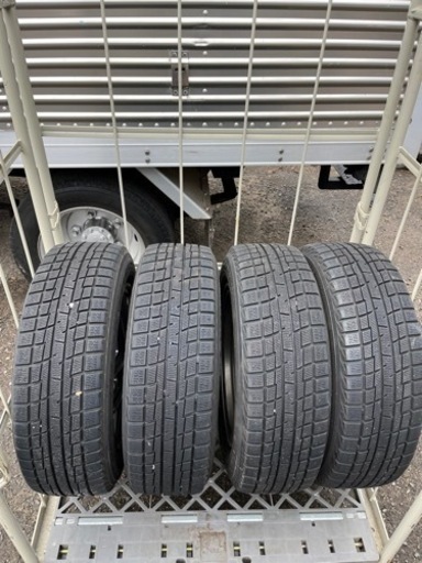 スタッドレスタイヤ アルミホイール　175/65R14