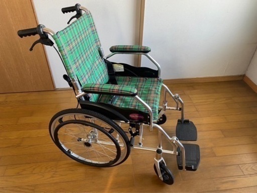 カドクラ 自走用車いす モスキー グリーンチェック A103-akg 自走介助兼用（ほぼ新品の美品です）