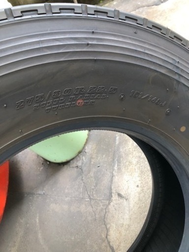 275/80R22.5 中古タイヤ　SP330