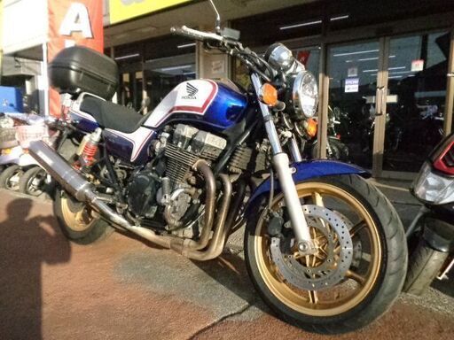 NO.4889　ＣＢ７５０　ＲＣ４２　空冷４サイクルＤＯＨＣ１６バルブ４気筒７５０ｃｃ　ＥＴＣ付き　モリワキ集合マフラー付き　リヤボックス付き　ブルー＆ホワイト　☆彡