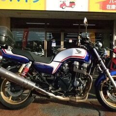 NO.4889　ＣＢ７５０　ＲＣ４２　空冷４サイクルＤＯＨＣ１６バルブ４気筒７５０ｃｃ　ＥＴＣ付き　モリワキ集合マフラー付き　リヤボックス付き　ブルー＆ホワイト　☆彡の画像