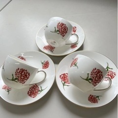 カップ&ソーサー GIVENCHY PARIS 花柄　3脚セット