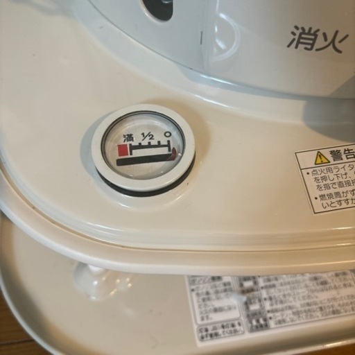 灯油ストーブ＋灯油タンク3つ
