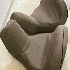 差し上げます★美品【YA-MAN骨盤ビューティー　コアスリムプレミアム】 座ってゆらゆらするだけでラクラク美姿勢＆美ボディに！の画像