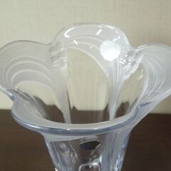 HOYA CRYSTAL 花瓶 フラワーベース すずらん 高さ19cm 910g オブジェ ホヤ クリスタル 札幌市東区 新道東店の画像