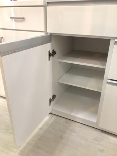 ★ジモティ割あり★ ニトリ キッチンボード　三枚扉 ホワイト H191×D42×W100 クリーニング済み TK1034 ☆ジモティ割あり☆ ニトリ キッチンボード 三枚扉 ホワイト H191×D42