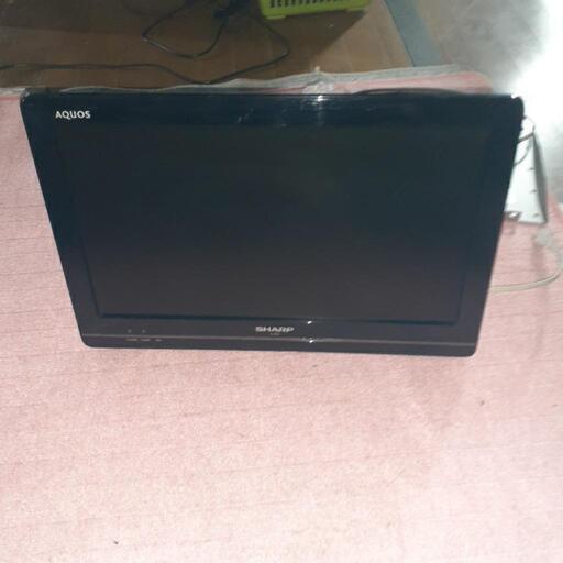 テレビ　壁掛け