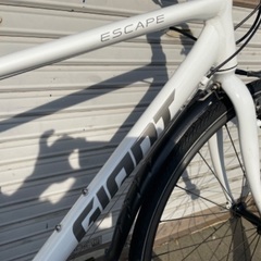 🔸クロスバイク🔸 GIANT escape R3 前後泥除け付きの画像