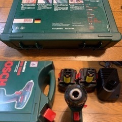 お話し中！【山梨県/直接手渡し】ボッシュ(BOSCH)コードレスバッテリードライバードリル(12V)PSR1200/B型の画像