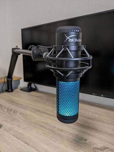 ほぼ新品 HyperX QuadCast S Alterzone マイクスタンドセット