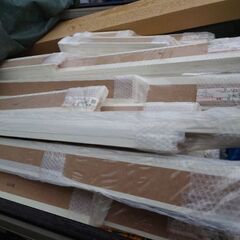 窓額縁色々の画像