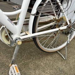 自転車　ママチャリの画像