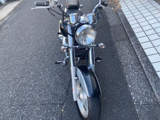 ヒョースンGV125　レストアにどうぞ　エンジンかかりますが、不動です