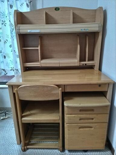 事務用品メーカーKOKUYO製学習机