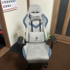 （取引中）ゲーミングチェアの画像