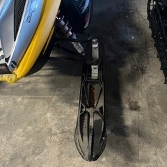 スノーモービル　ski doo  REV800