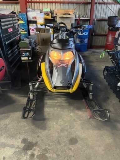 スノーモービル　ski doo  REV800