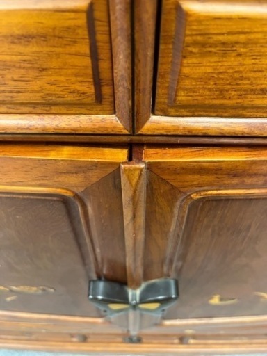【下見OK】 2508 李朝家具 箪笥 タンス 象嵌模様 花鳥図 飾り棚