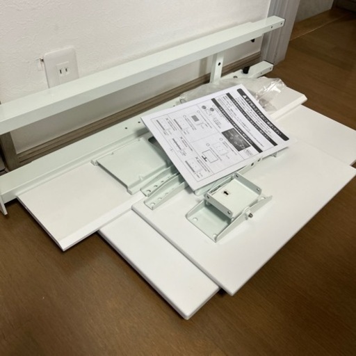 値下げしました、美品　壁寄せテレビスタンド 隠しキャスター付きハイタイプ ロータイプ 32～65型