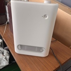 セラミックファンヒーター
