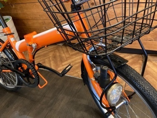 節約 【前輪タイヤ新品！】カゴ付き 6段変速20インチ折りたたみ自転車