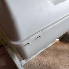 ペット用のトイレ　猫用　トイレ　半自動　中古　一部留具なし　傷汚れあります。引取のみの画像