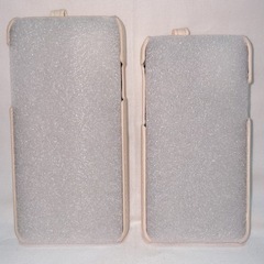 ☆お値引可能☆【美品】KHagain スマホケース ペアスマホケース 収納付きの画像