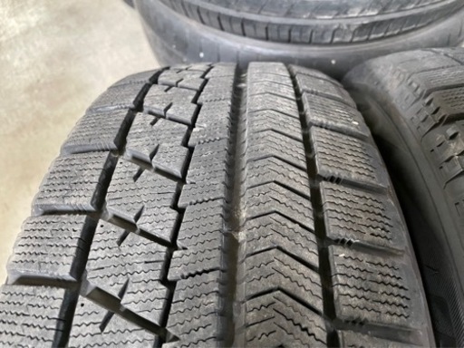 F0042 中古スタッドレスタイヤ ブリジストン ブリザックVRX 215/65R16 2019年 4本