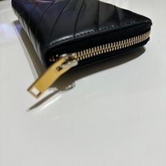 イヴサンローラン　本革長財布　の画像