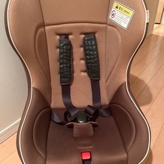 新品未使用】チャイルドシート TKSYM052 TAKATA ブラウン