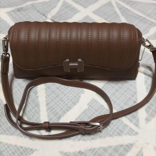 ショルダーバッグ