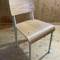 新品　ジャン・プルーヴェ　スタンダードチェア　StandardChair　リプロダクトの画像
