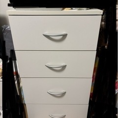 【1月末までの出品】チェスト 4段 ホワイトの画像