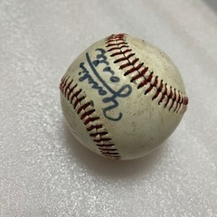プロ野球選手サイン入の野球ボールの画像