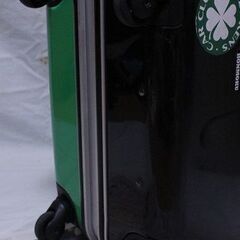 黒色　大型　スーツケース　4ローラー式　5泊6日程度の画像