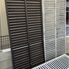 木製のフェンスの画像